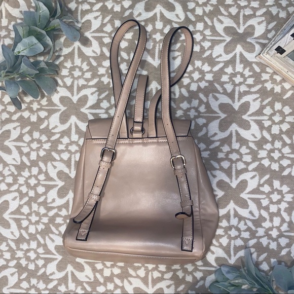 Backpack - Picture 2 of 2